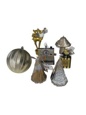 Set Of 7 Holiday Style Christmas Ornaments